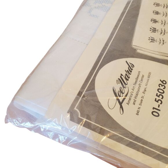 2 Lee Wards Stamped To Embroider Cross Stitch Primrose Pillowcases 55036 Kit - Picture 6 of 6